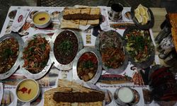 Adana Kebap, iftarda hem gözü hem de mideyi doyuracak