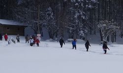 Bolu’da trekking ekibi 50 santimlik karda 12 kilometre yürüdü