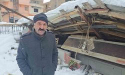 Hakkari’de karın ağırlığına dayanamayan atölyenin çatısı çöktü