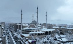 Muş’un karla kaplı eşsiz güzellikleri havadan görüntülendi