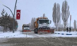 Van’da 560 yerleşim yerinden 528’inin yolu açıldı