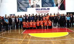 Aydın’da düzenlenen Okullar Arası Türkiye Voleybol Şampiyonası sona erdi