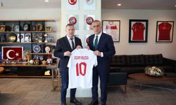 Cezary Kulesza’dan, TFF Başkanı Hacıosmanoğlu’na ziyaret