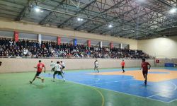 Demirci orman futsal turnuvasının şampiyonu oldu