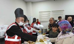 Gaziantep Vakıflar Bölge Müdürlüğünden günde 3 bin kişiye iftar