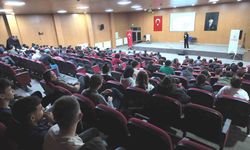 Hisarcık’ta lise öğrencilerine "Dijital Bağımlılık" konulu konferans