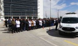 Konya’da balkondan düşerek hayatını kaybeden profesör son yolculuğuna uğurlandı