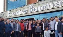 Pazarcı esnafından Karabağlar Belediyesine sebze-meyveli protesto