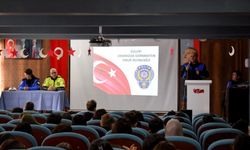 Polis ekipleri öğrencileri bilgilendirdi