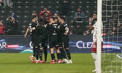 Trendyol Süper Lig: Beşiktaş: 1 - Gaziantep FK: 0 (İlk yarı)