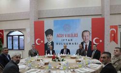 Vali Koç, muhtarlarla iftar sofrasında bir araya geldi