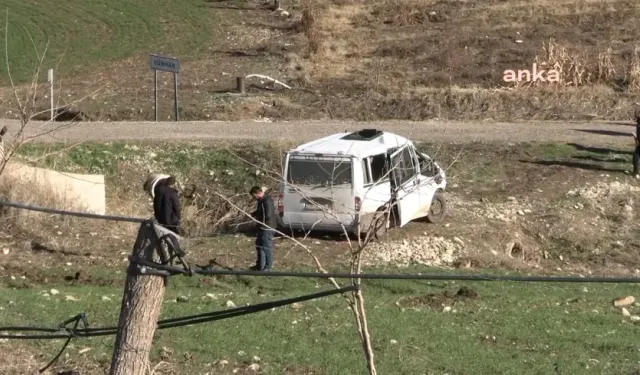 Diyarbakır’da öğrenci servisi şarampole devrildi: 11 yaralı