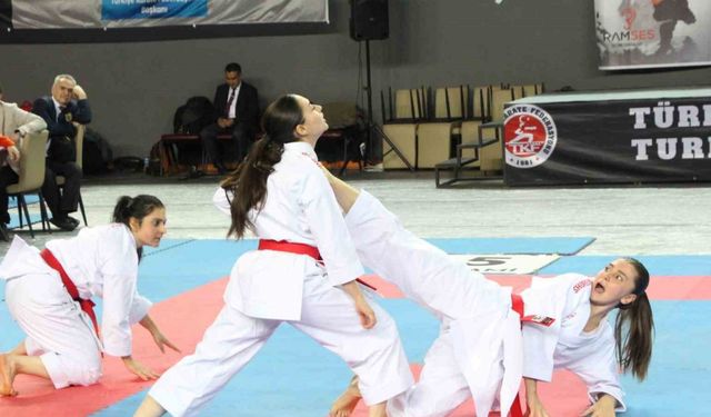 Türkiye Karate Şampiyonası başladı