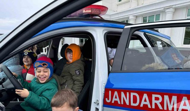 Jandarma, Öğrencilere Suçtan Korunma Eğitimi Verdi