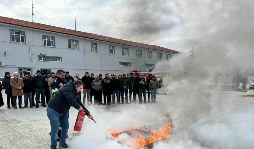 Çorum Belediyesi personeline yangın eğitimi